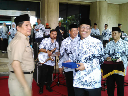 Pencarian PGRI Banjarbaru - Persatuan Guru Republik Indonesia Cabang Banjarbaru